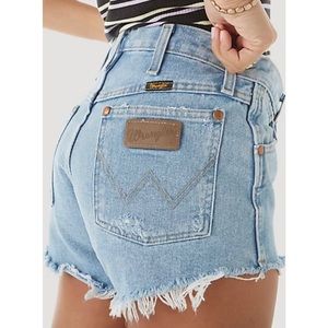 NWT Vintage Wrangler High Waisted Jean Shorts